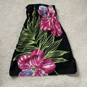 Black strapless dress